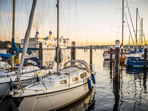 Fischereihafen mit der TT-Line